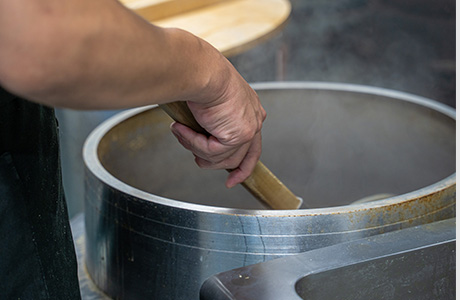 やみつきになる「自家製のつけダレ」